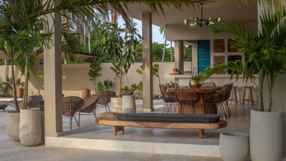 Coconut house12