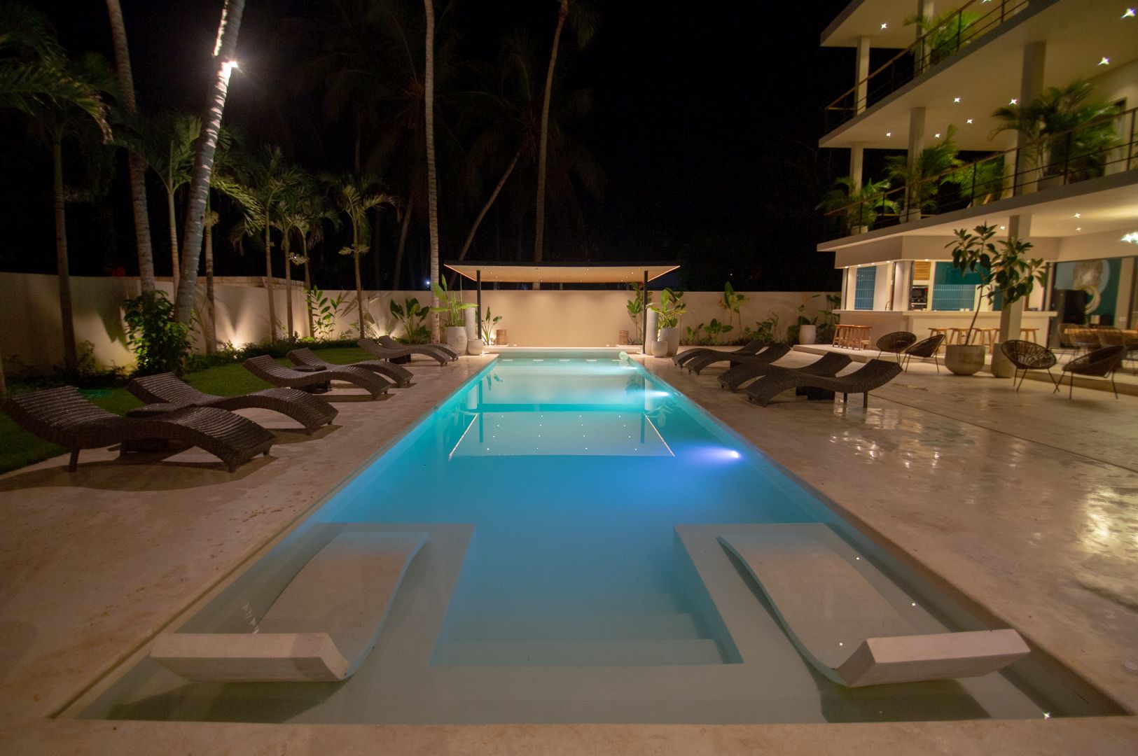 Coconut house30