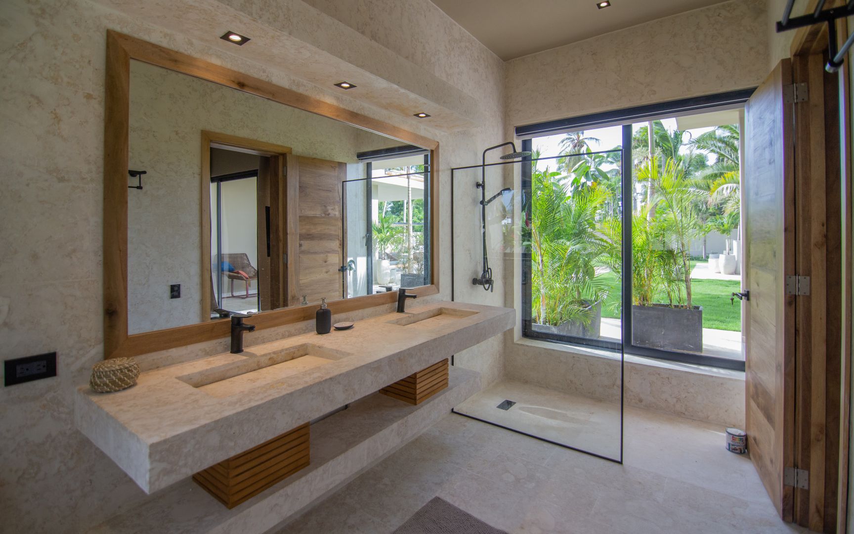 Coconut house5