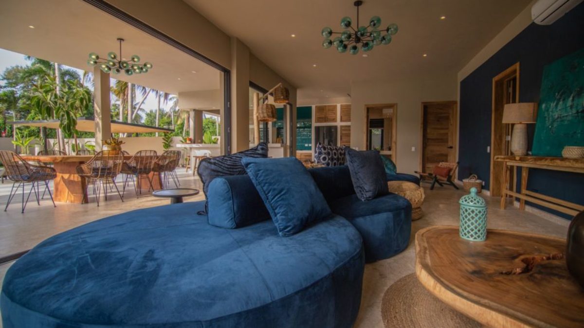 Coconut house9