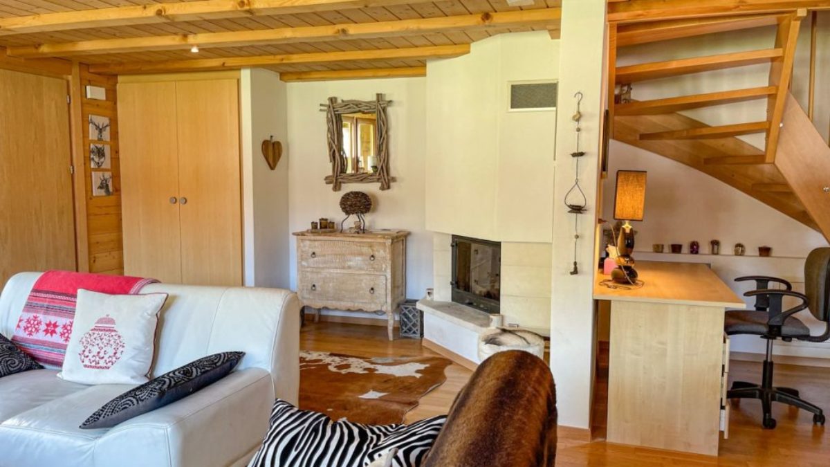 HAMEAU DE LA GARE A128